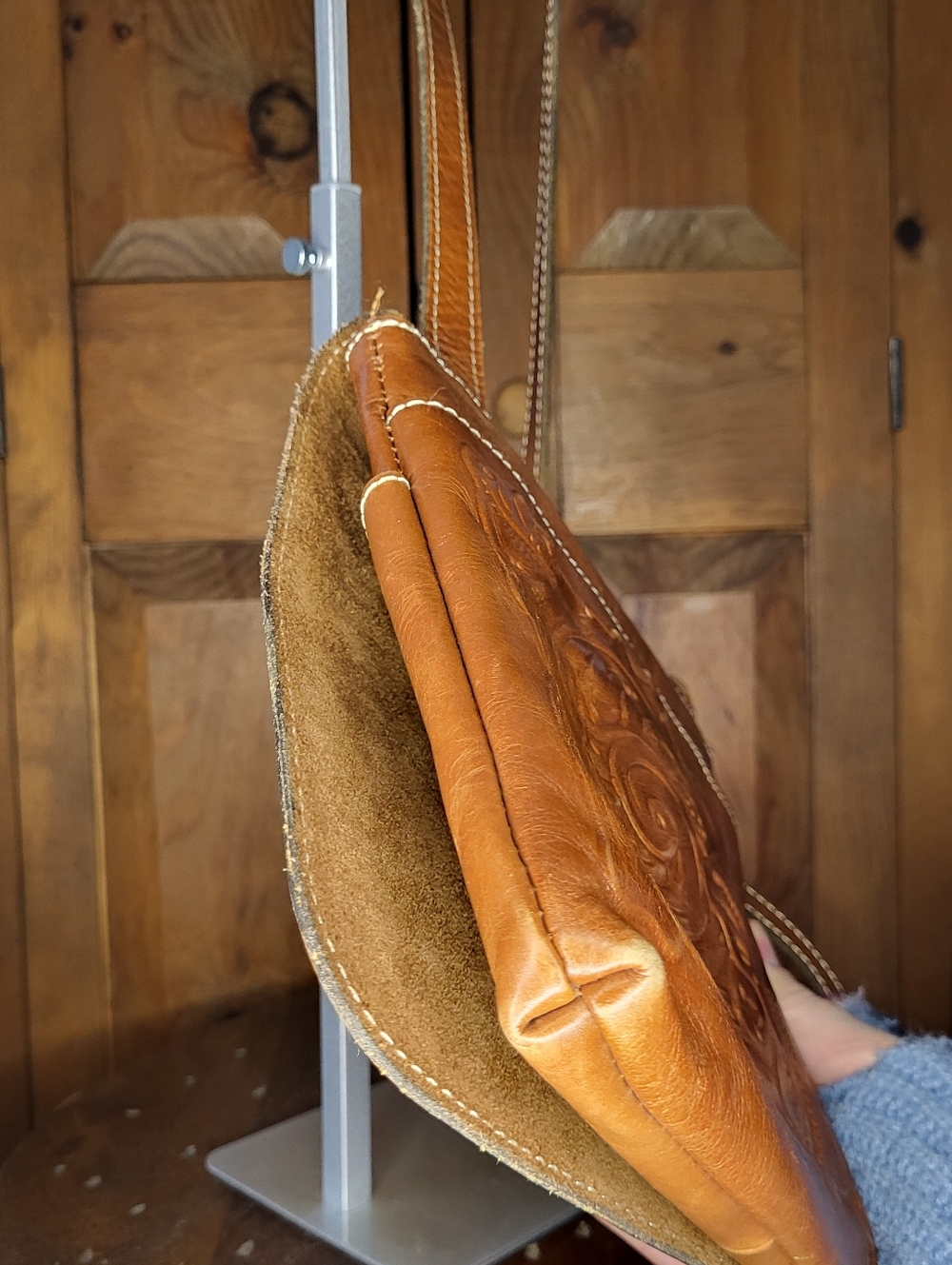 Patricia Nash Cognac Tooled Leather Crossbody Bag - Picture 14 of 17